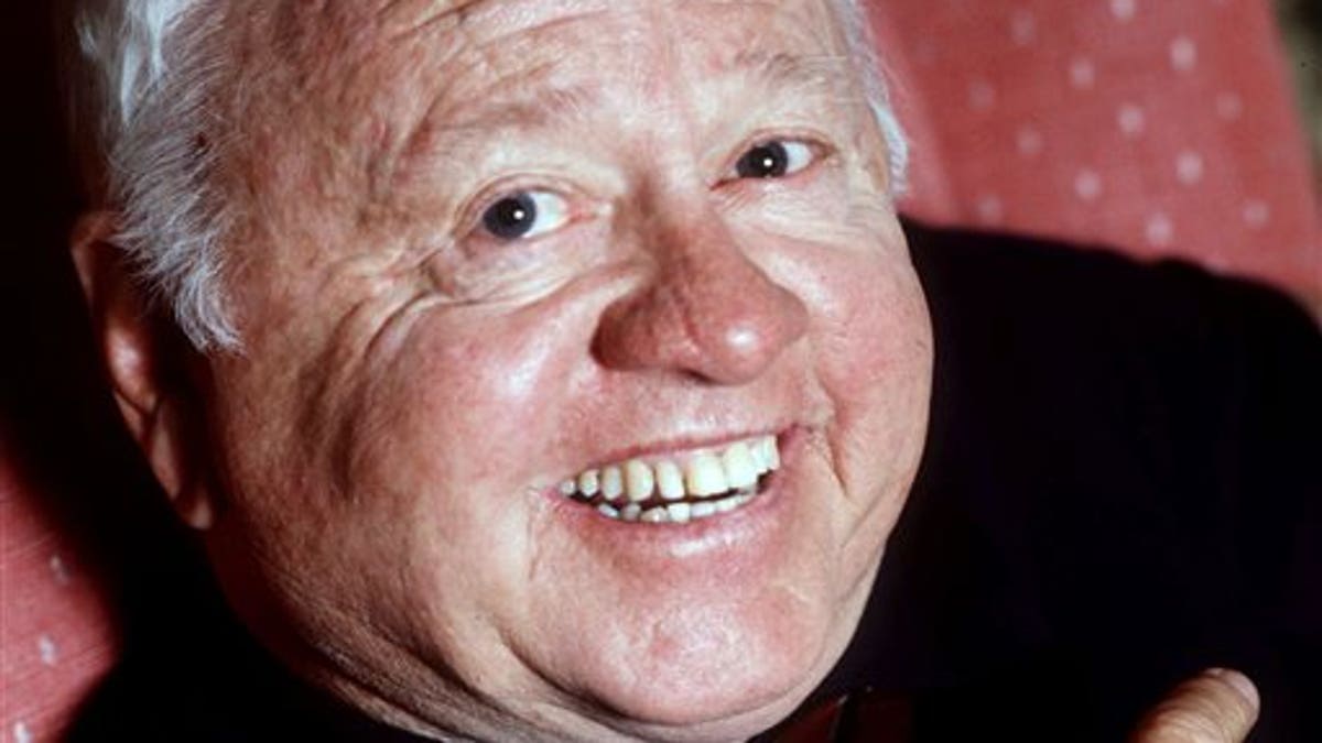 15ed86ff-APTOPIX Obit Mickey Rooney