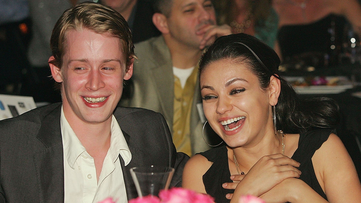 57477b84-Mila Kunis and Macaulay Culkin