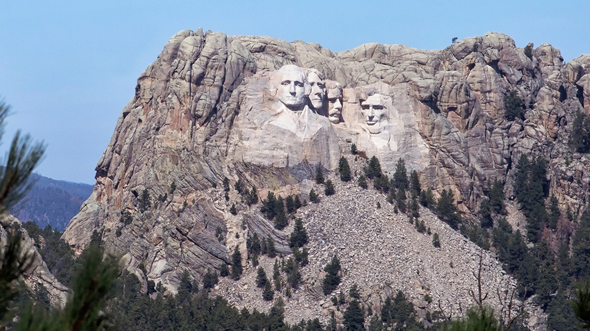 Mount Rushmore National Monument