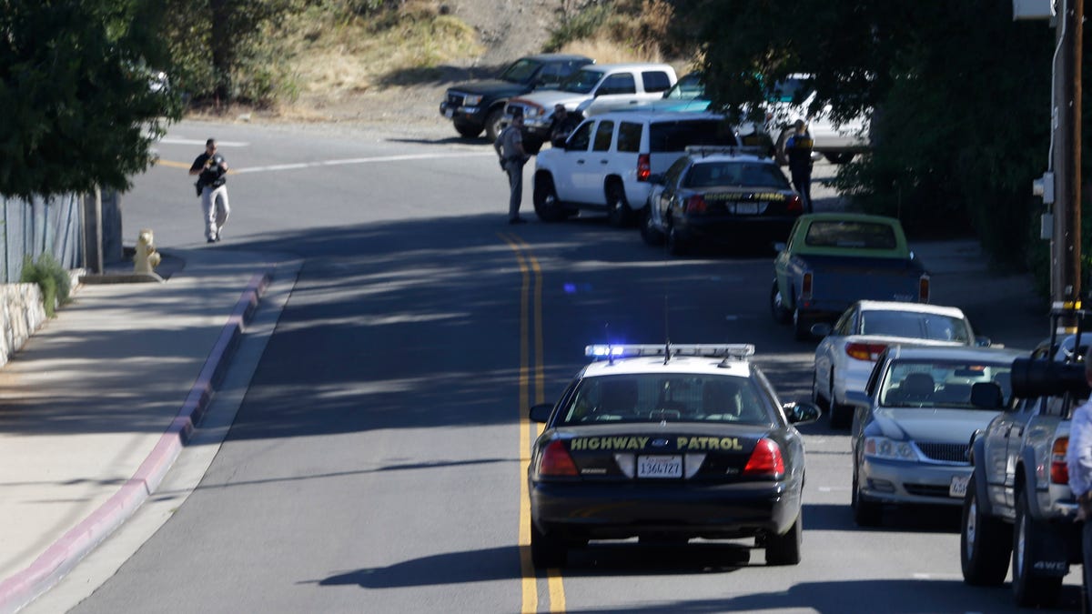 791fa001-Officers Shot Sacramento