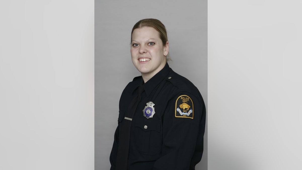 388973b4-Omaha Officer Shot