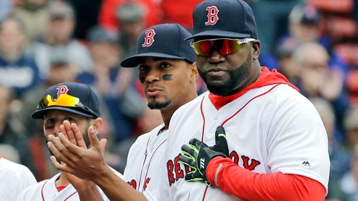 Big Papi stole a fan's baby for the 'National Anthem