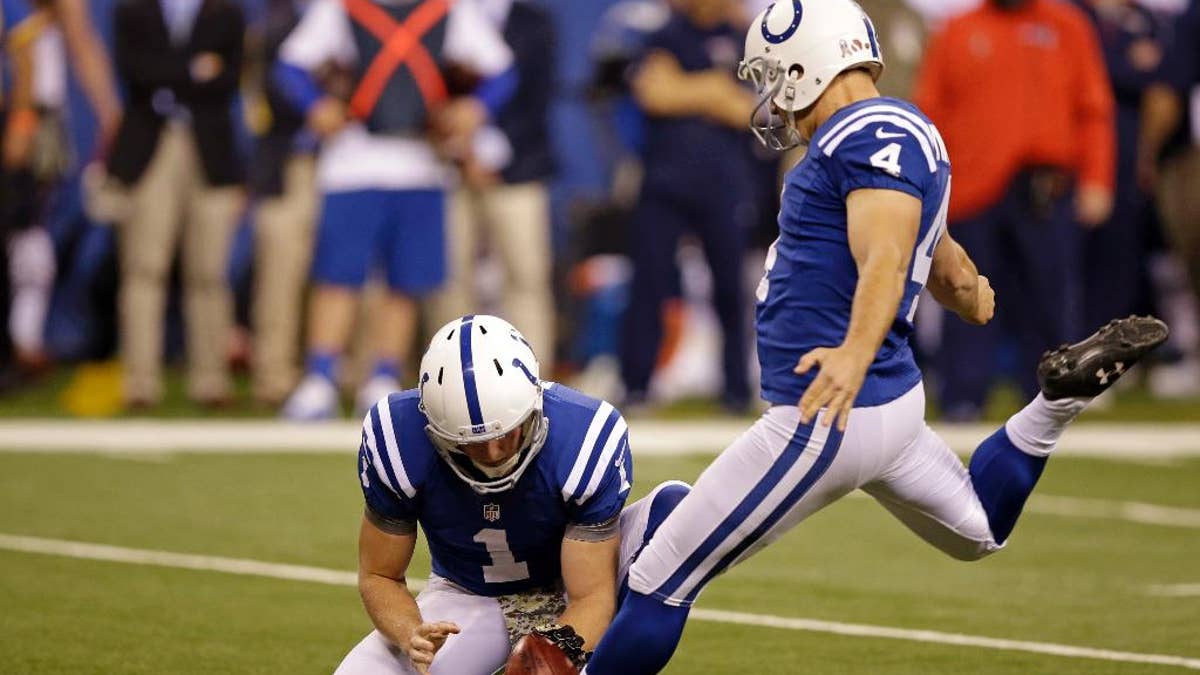 Indianapolis Colts' Adam Vinatieri breaks NFL field goal record