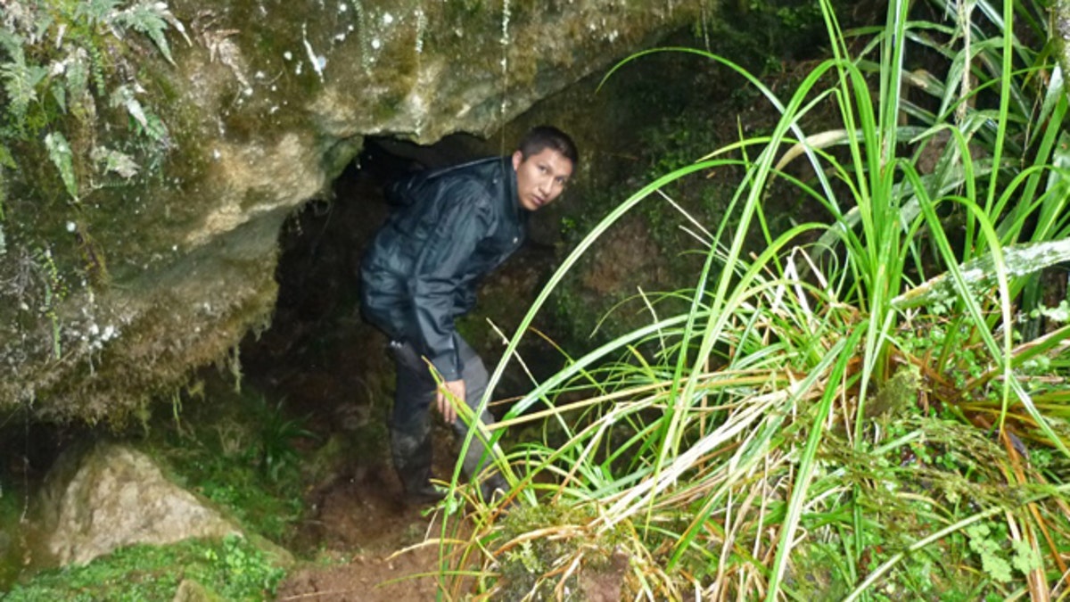 f8999d0d-Peru Trapped in Cave