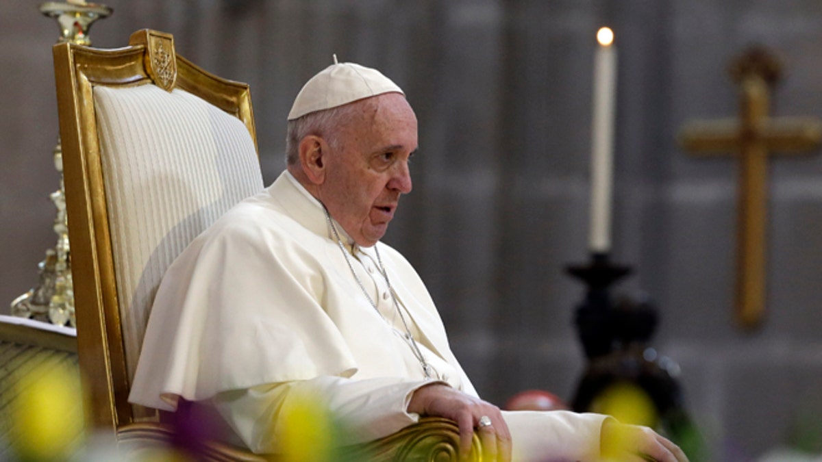 d397a256-Mexico Pope