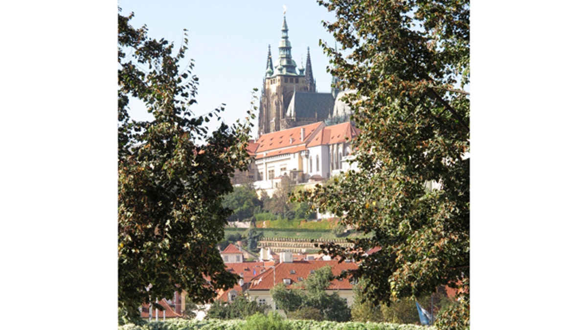 Oct. 6, 2011: The area around the Prague Castle is open almost in its entirety for free. 