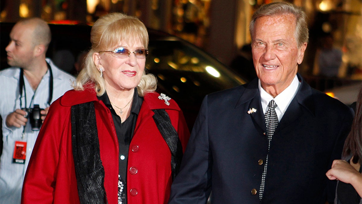 Reuters Pat Boone and Shirley Boone