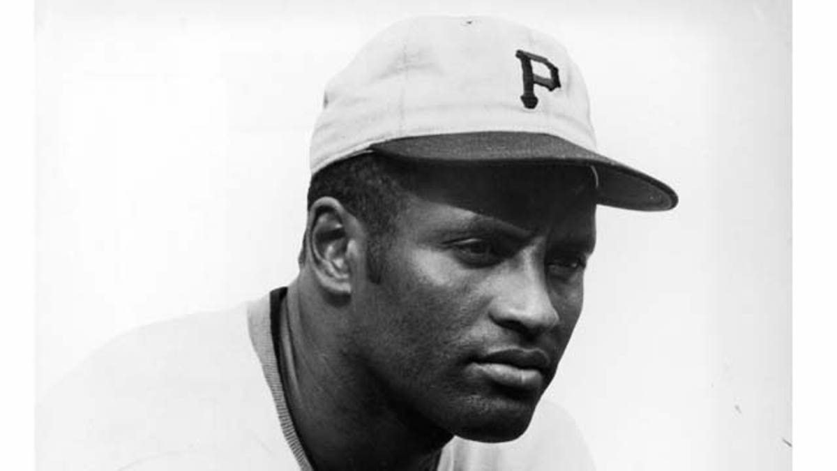 Portrait of Puerto Rican-born baseball player Roberto Clemente (1934 - 1972) in his Pittsburgh Pirates uniform, 1970s. (Photo by Hulton Archive/Getty Images)