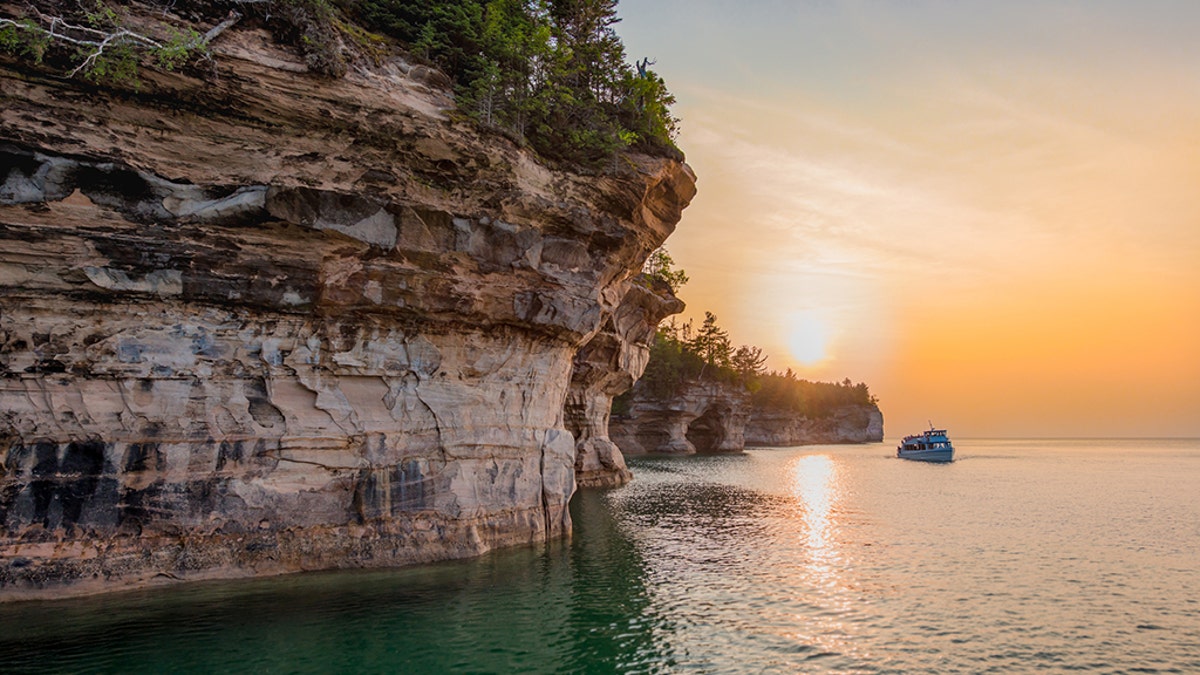 ocks National Lakeshore