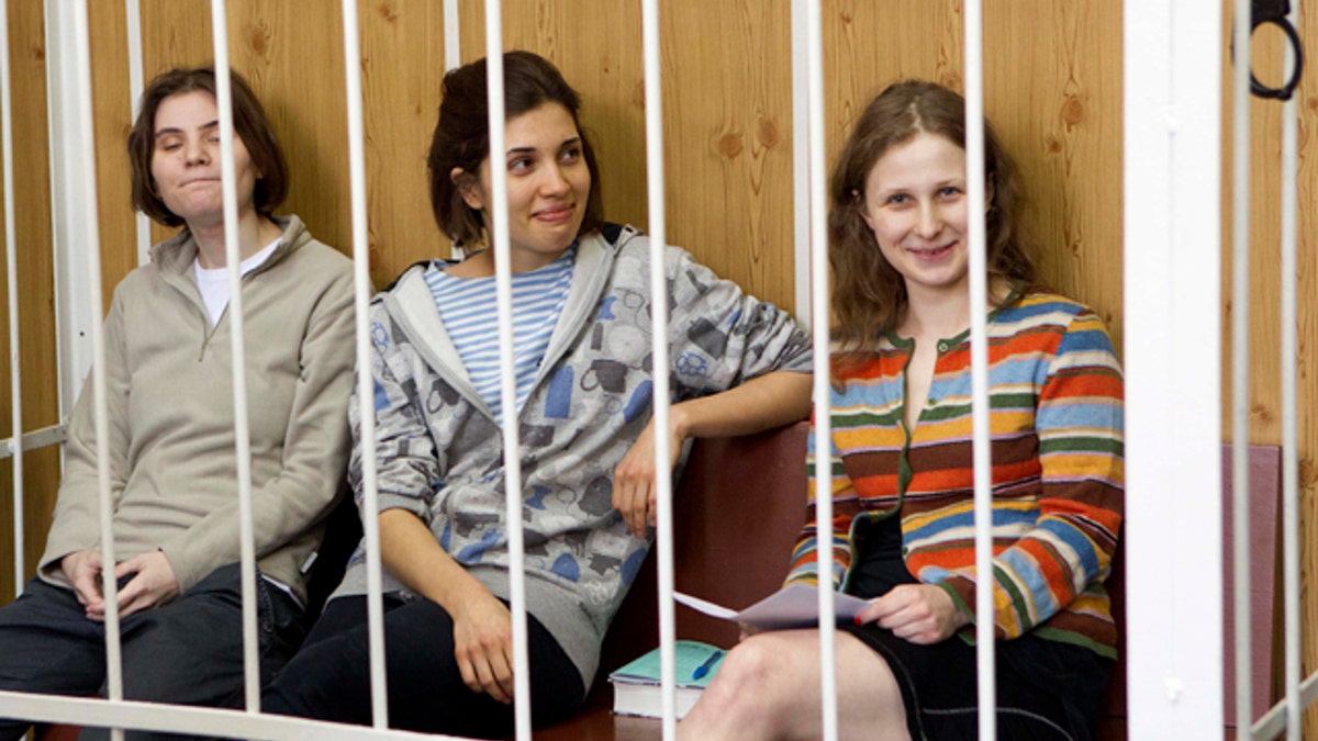 ed894db9-Russia Punks vs Putin