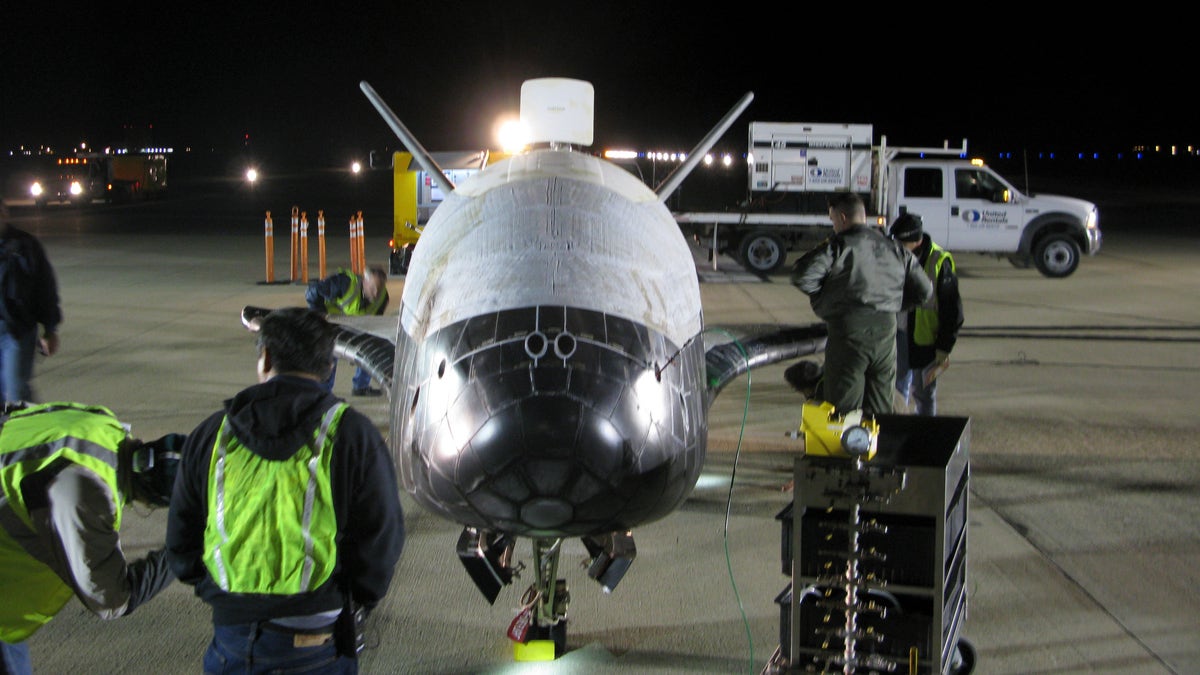 Unmanned Air Force Spaceplane Returns After 7-Month Trip | Fox News