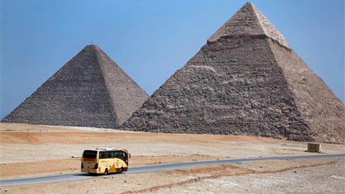 Mideast Travel Visiting Egypt in Crisis