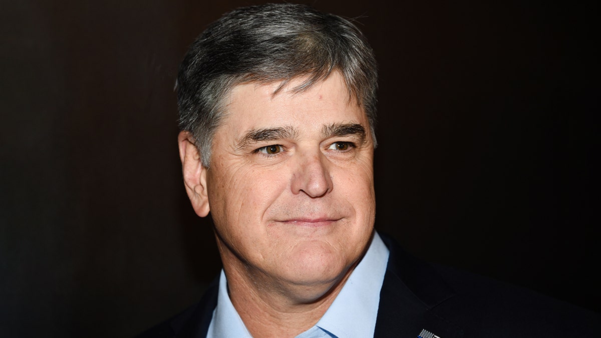 ead0ae02-Sean Hannity