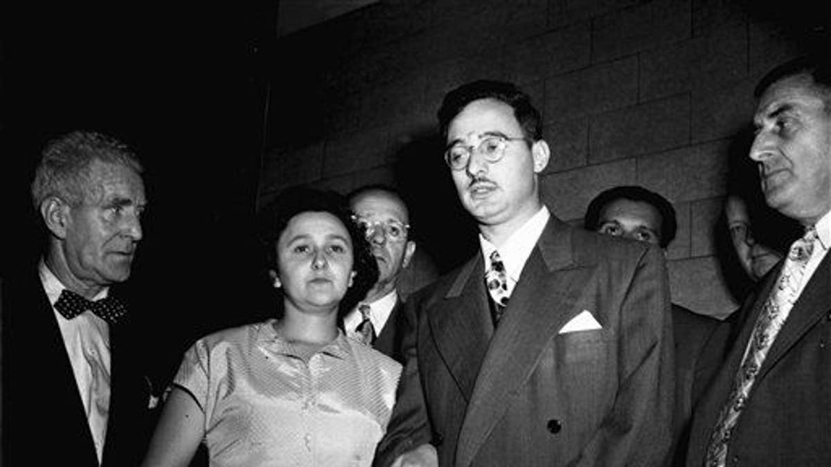 Ethel and Julius Rosenberg in 1951.