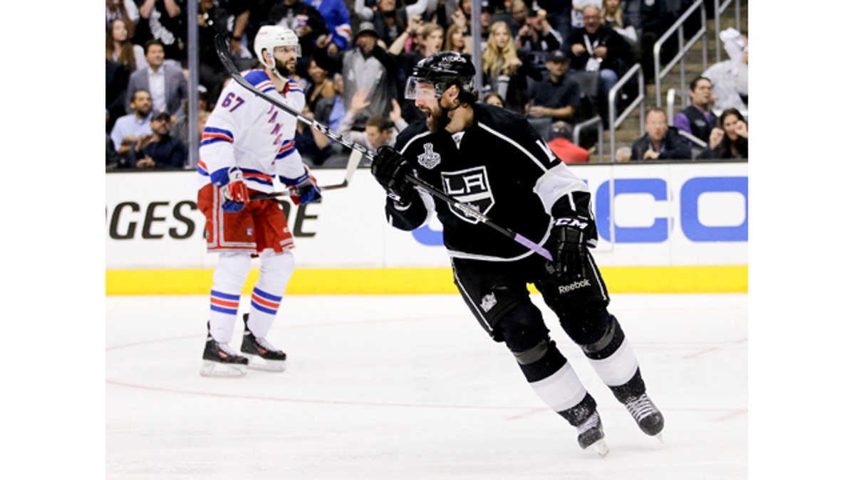 6f2f6e2e-Stanley Cup Rangers Kings Hockey