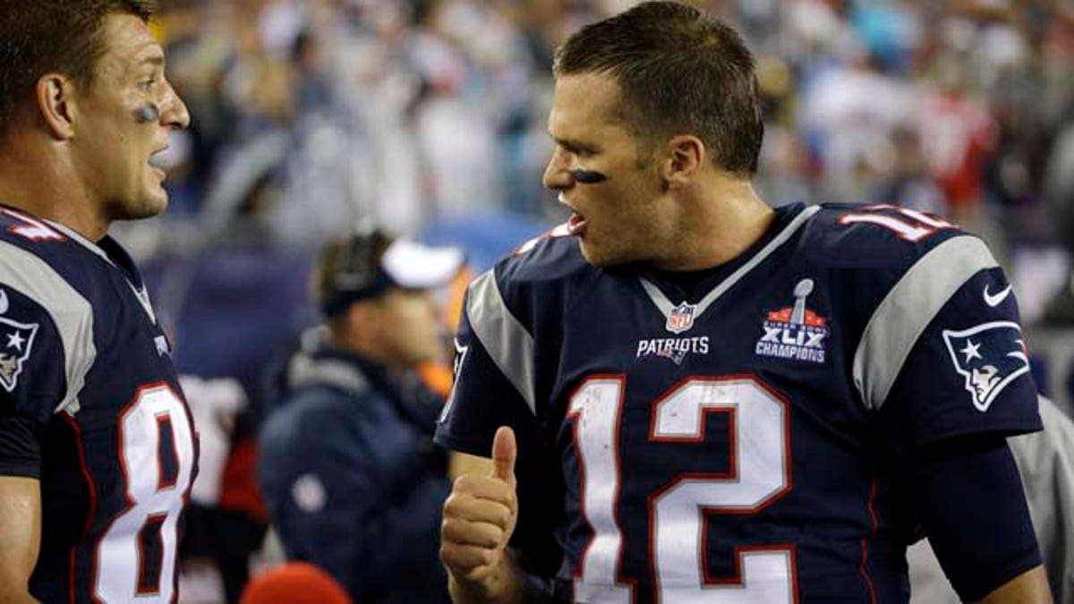 f69004fa-Steelers Patriots Football