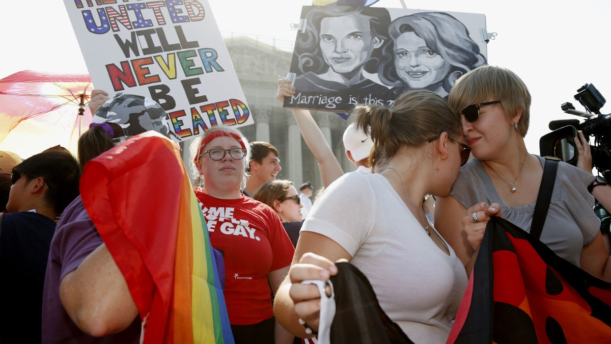 Students rally for gay rights