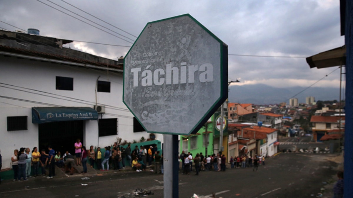 475829255JM152_VENEZUELA_TE