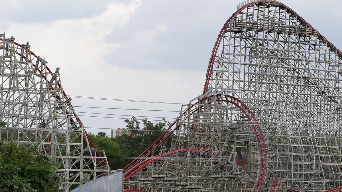 Texas Amusement Park Death