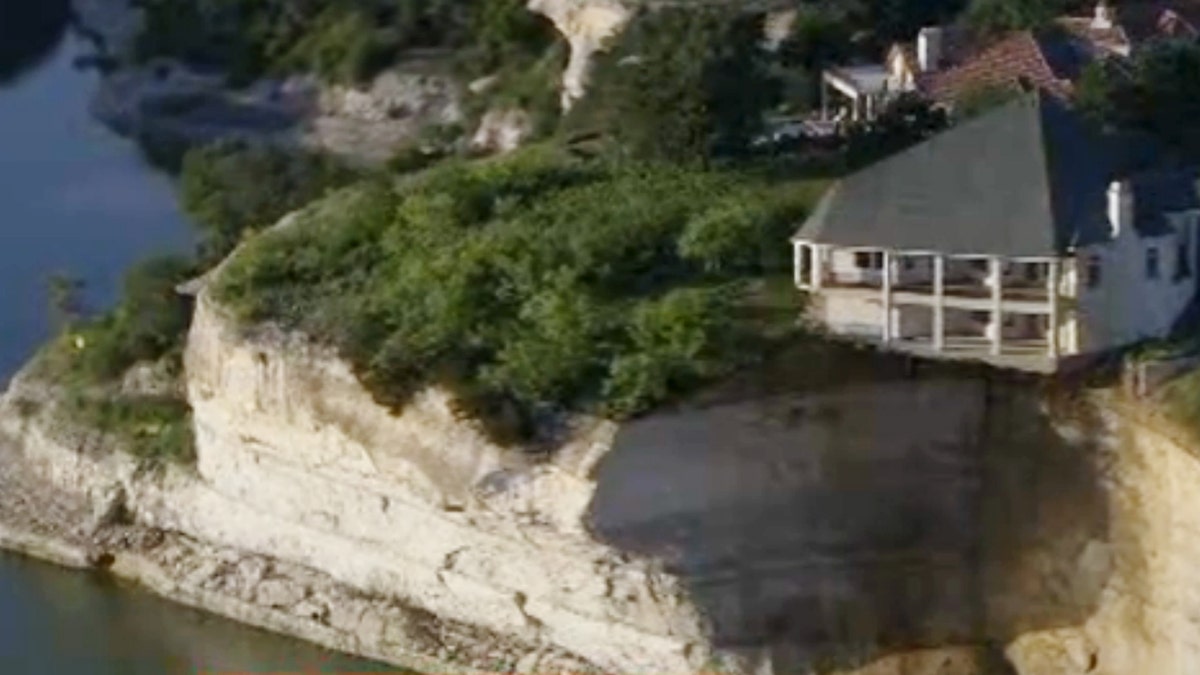 Texas House Cliff