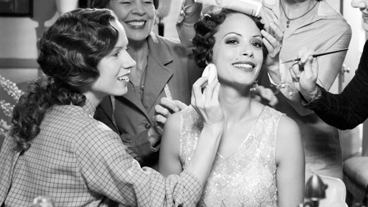 Classic Beauty: The History of Makeup by Gabriela Hernandez, Hardcover