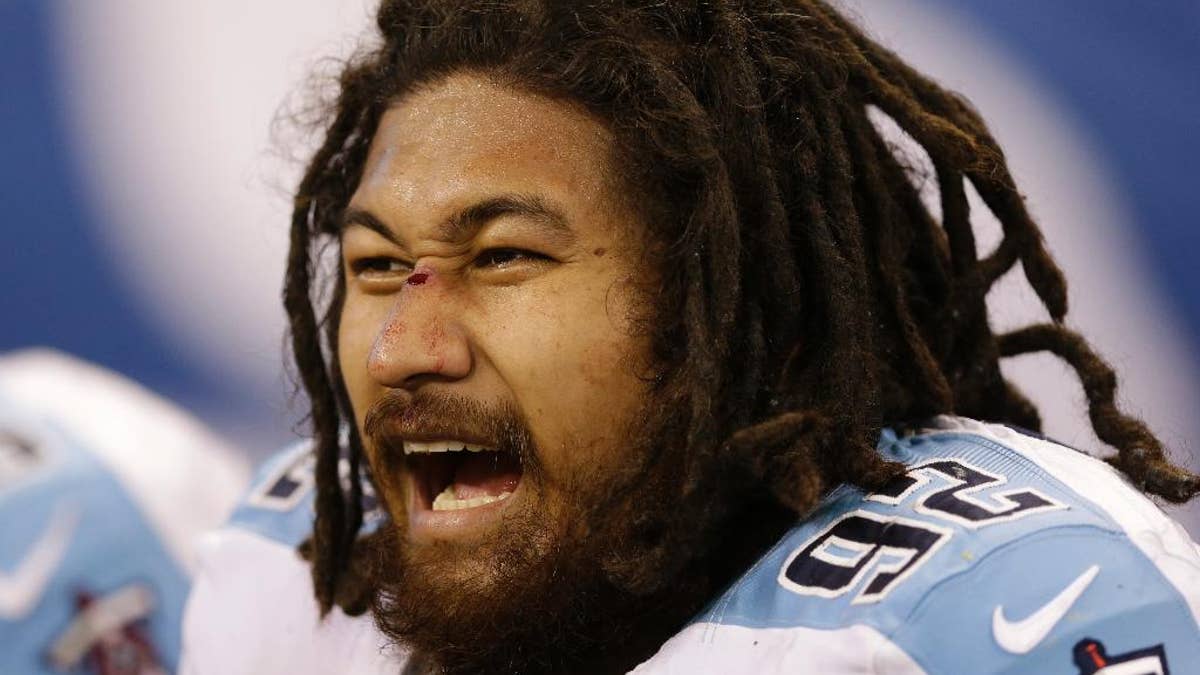 Titans siap mengeluarkan uang ketika agen bebas dimulai, tetapi tidak terburu-buru memutuskan masa depan Chris Johnson