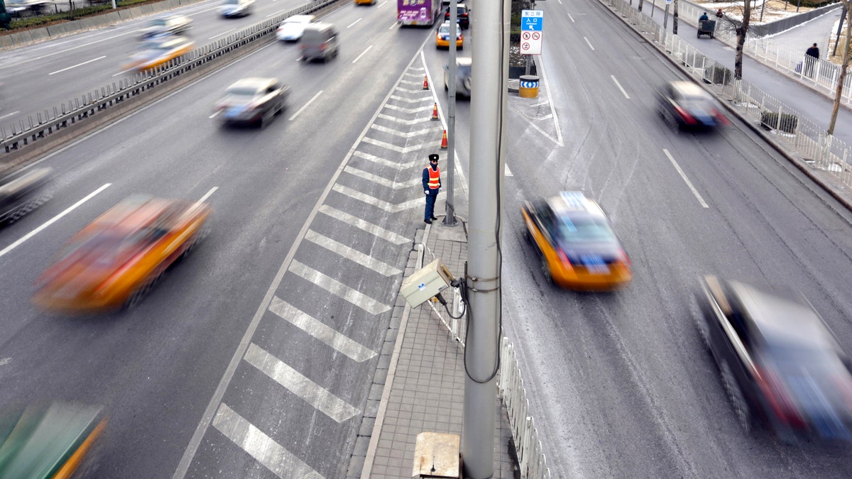 CHINA-AUTO/SALES