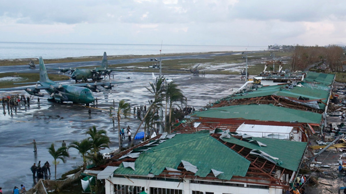 01078617-PHILIPPINES-TYPHOON