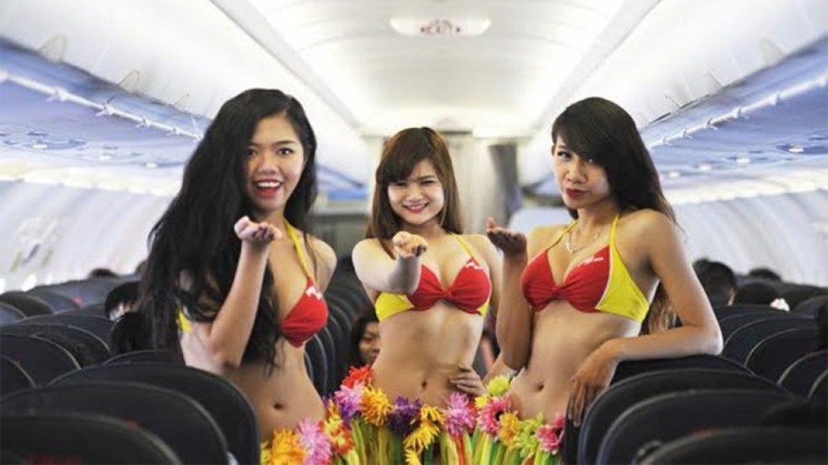 Vietjet show3