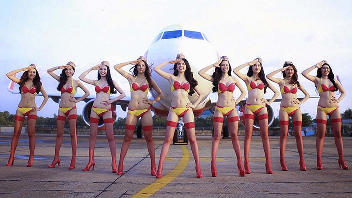 Vietjet show5