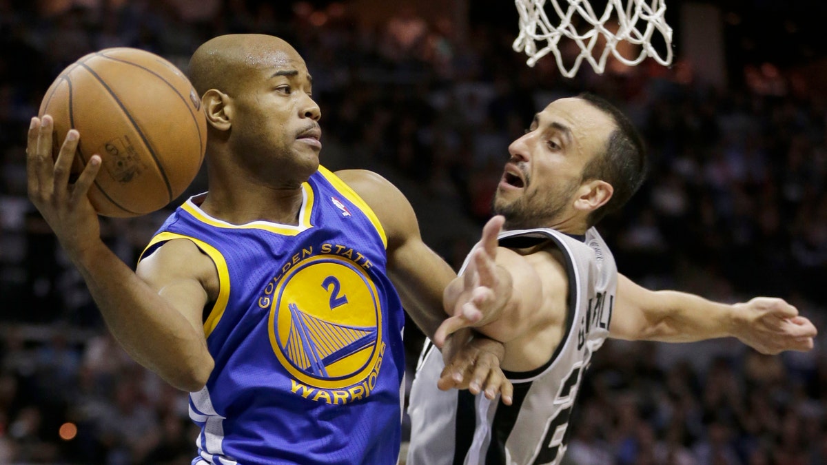 2f2cdd55-Warriors Spurs Basketball