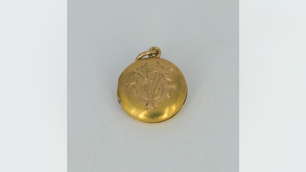 gold locket