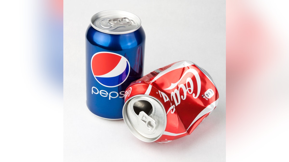 a8042658-Pepsi and Coca-cola cans