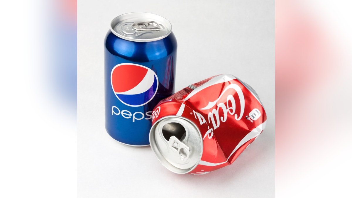 a8042658-Pepsi and Coca-cola cans