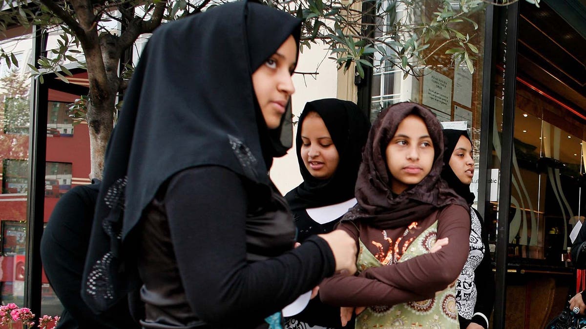 71492793DB002_Lebanese_Cafe