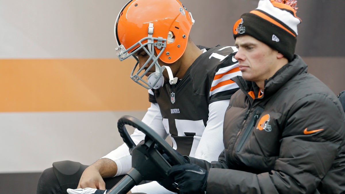 ae326ddf-Steelers Browns Football