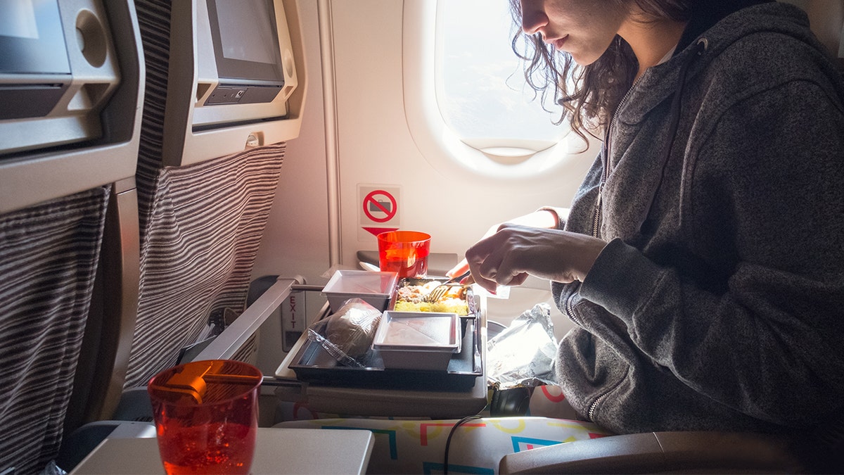 airplane food istock