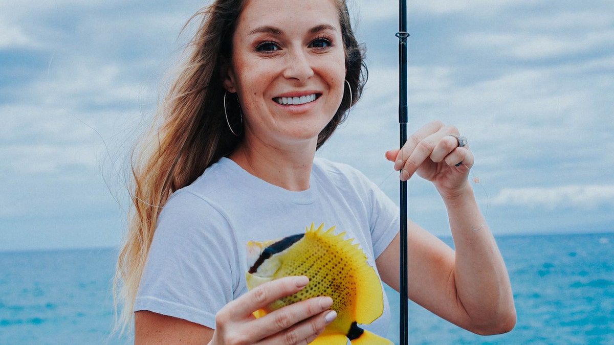 Alexa Vega fishing