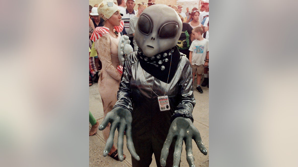 AlienCostume