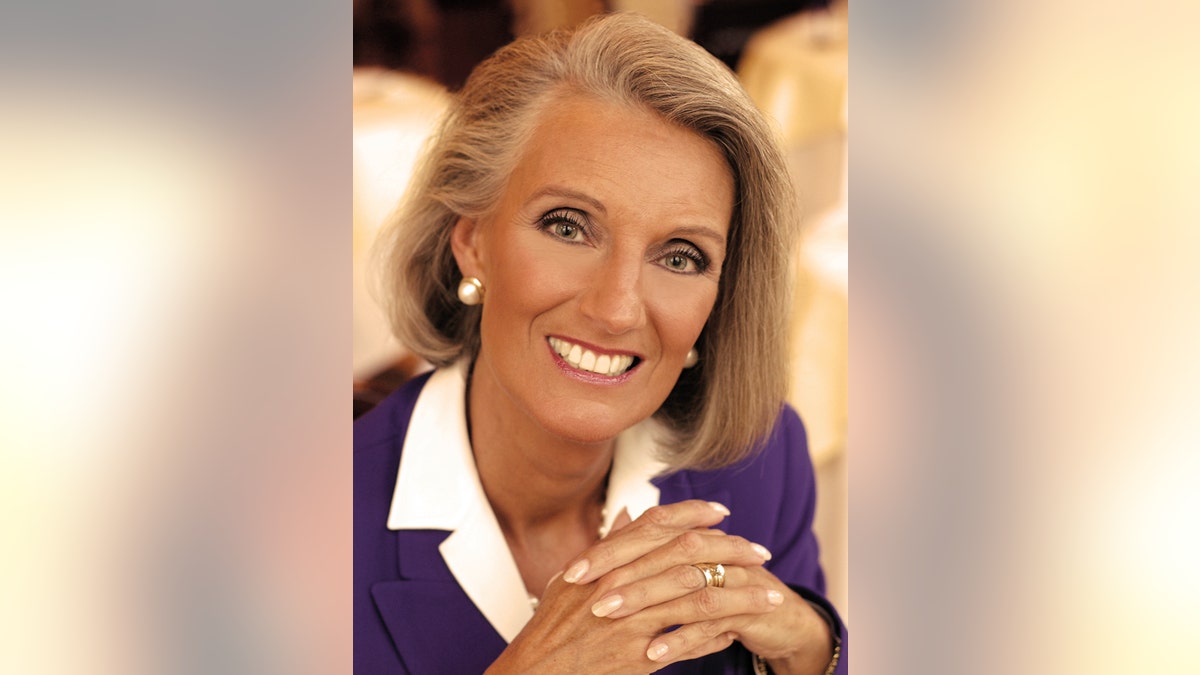 79c73dda-Anne Graham Lotz