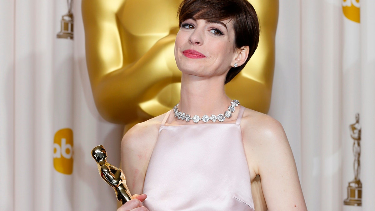 Anne Hathaway, best supporting actress winner for her role in 