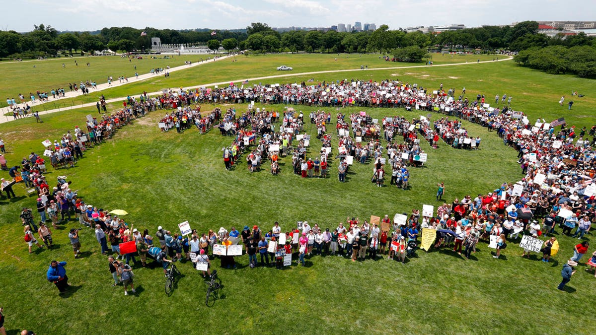 impeach trump rally