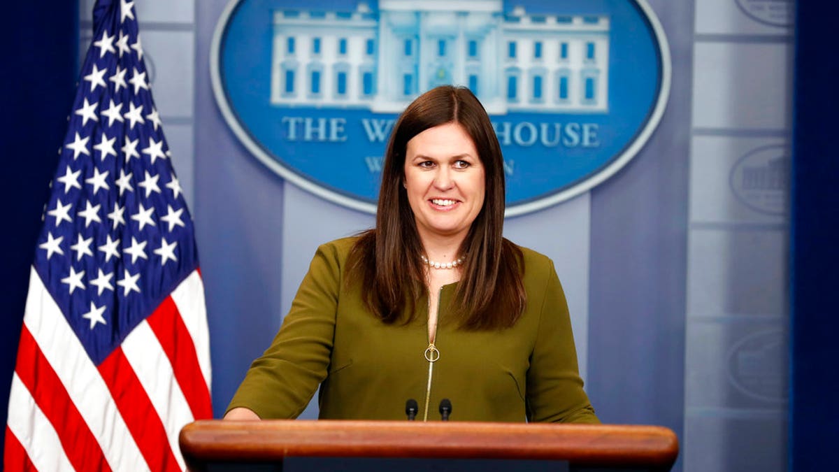 sarah huckabee sanders2