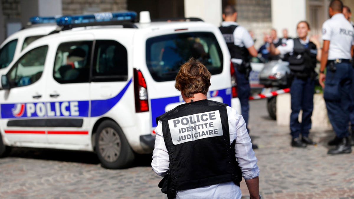 fa7d72b9-Paris attack