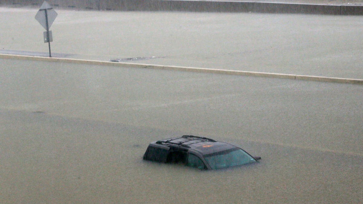 flooding houston AP