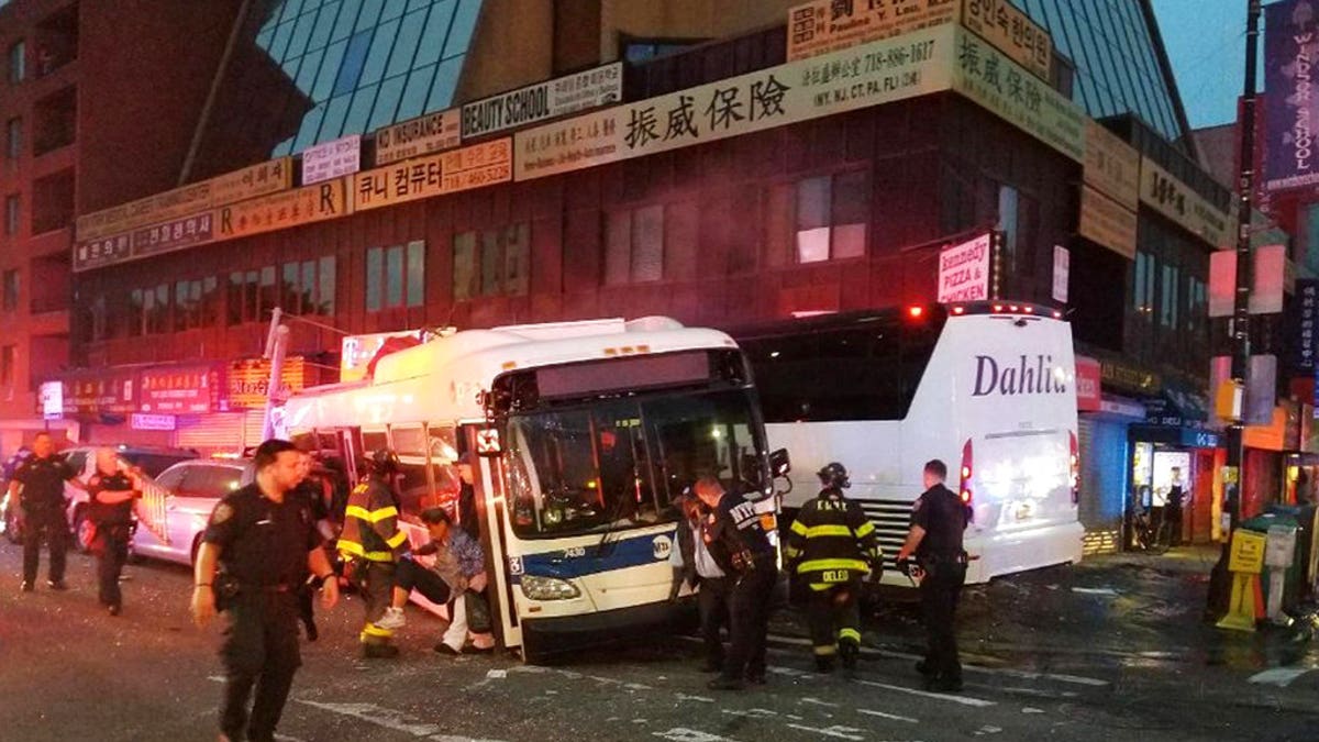 nyc bus crash