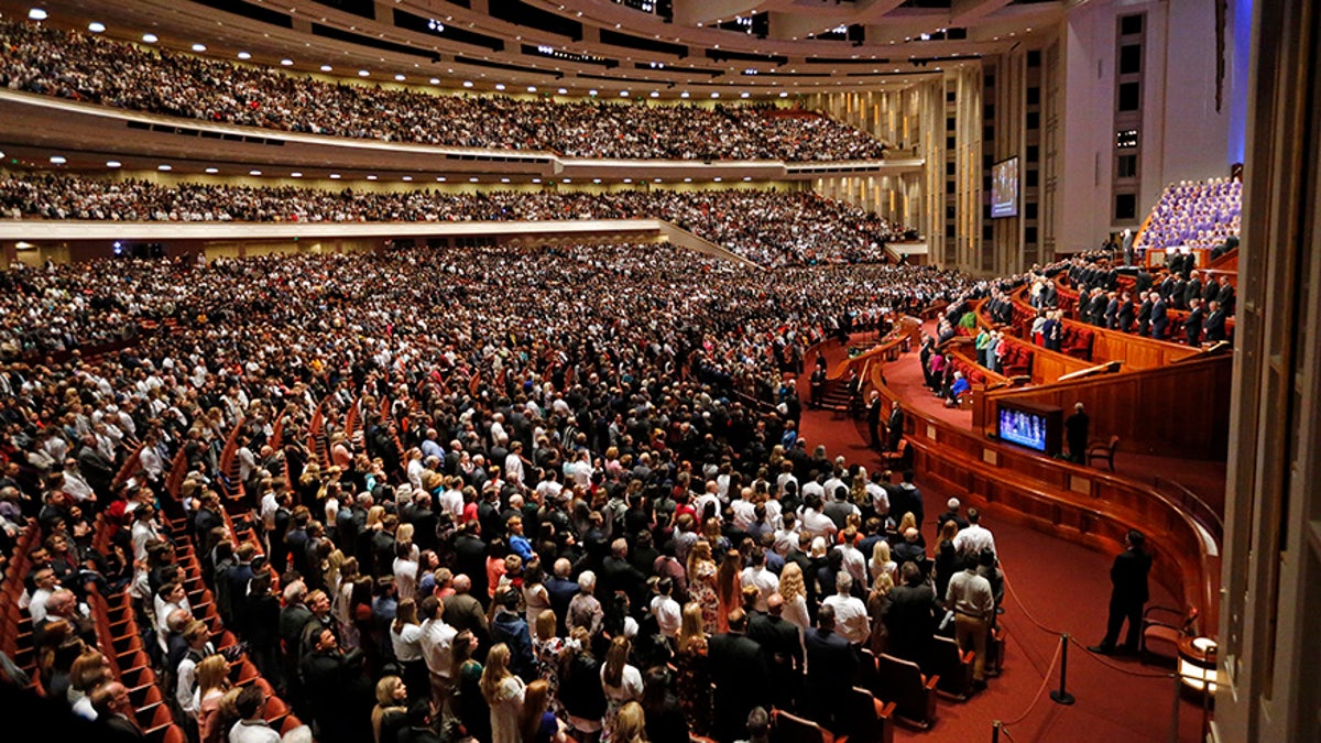 3ef26331-Mormon conference