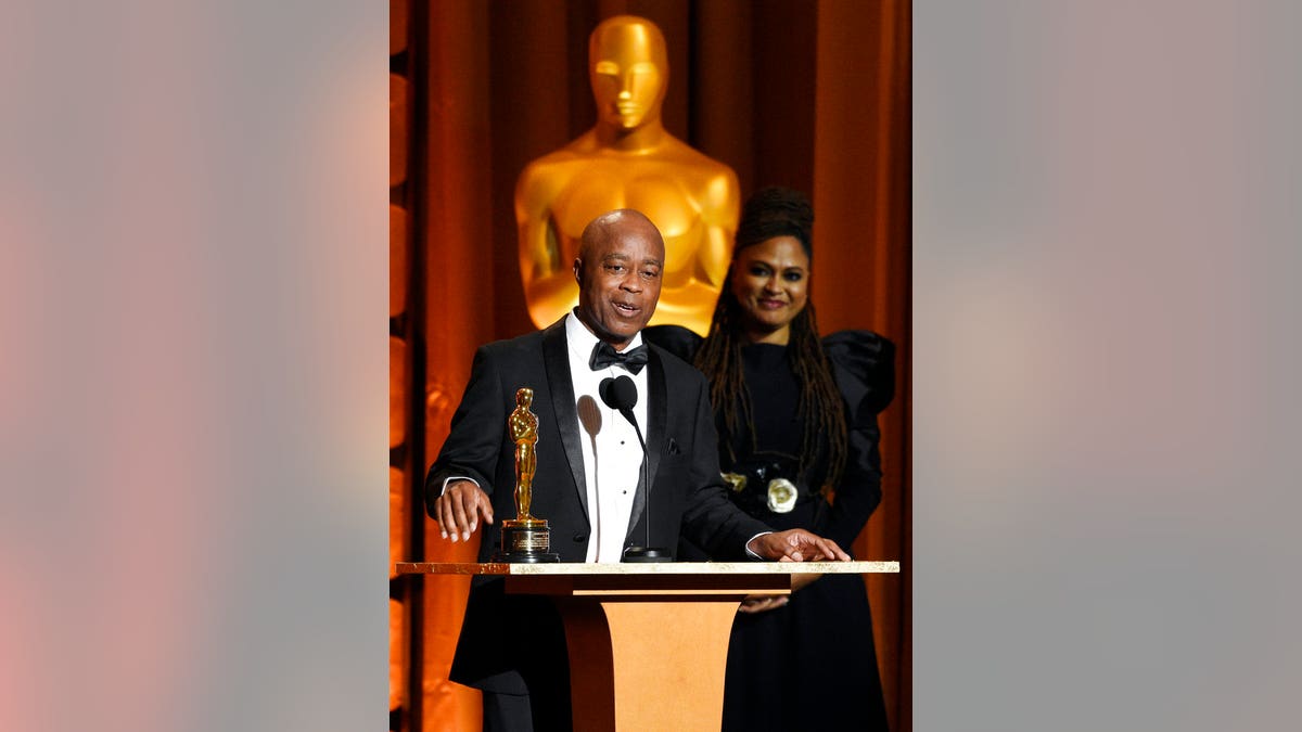 95555e89 Hibah Gubernur