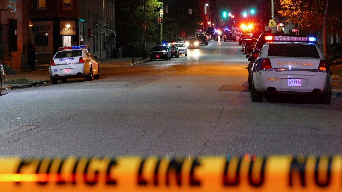 baltimore police officer shot