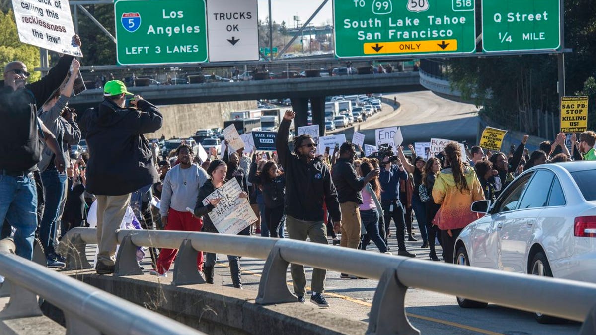 9a47c088-Protestors Sacramento